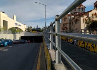Διαφημιστικές πινακίδες στην είσοδο τούνελ: Έχουν εξεταστεί οι επιπτώσεις στην οδική ασφάλεια;